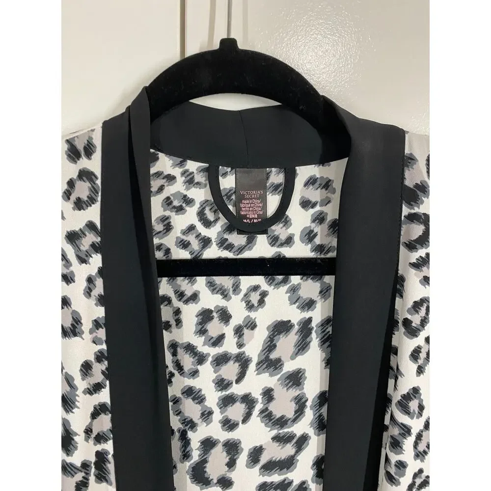 Victoria's Secret Black & White Animal Print Handkerchief Kimono Robe MEDIUM